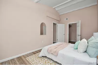 9620 Saint Girard Lane, Edmundson, MO 63134 - Photo 15