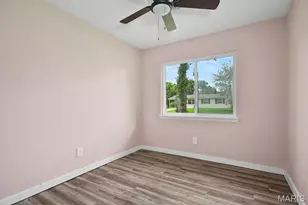 9620 St Girard Ln, Edmundson, MO 63134 - Photo 17