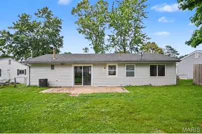 9620 Saint Girard Lane, Edmundson, MO 63134 - Photo 9