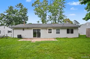 9620 St Girard Ln, Edmundson, MO 63134 - Photo 9