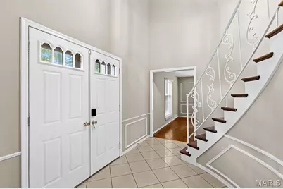 54 Morwood Lane, Creve Coeur, MO 63141 - Photo 3