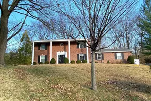 54 Morwood Ln, Creve Coeur, MO 63141 - Photo 1
