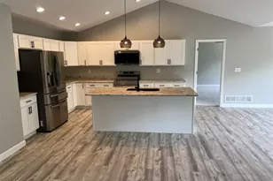 705 McIntosh Ct, Hannibal, MO 63401 - Photo 7