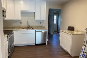 2373 Hiddengarden Ct, Ballwin, MO 63021 - Photo 3