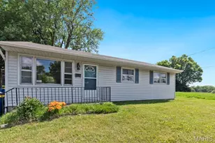 521 E 7th St, Washington, MO 63090 - Photo 1