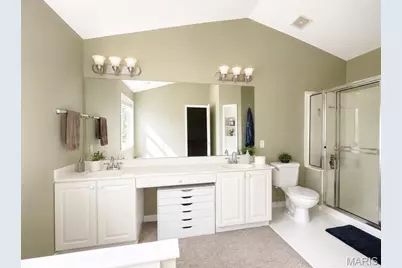 905 N Hanley Road, University City, MO 63130 - Photo 7