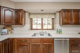 9802 Eagle Hill Ln, Sunset Hills, MO 63127 - Photo 33