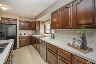 9802 Eagle Hill Ln, Sunset Hills, MO 63127 - Photo 31