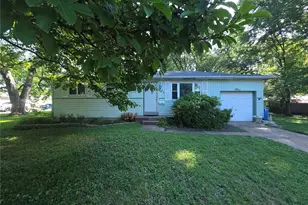 855 Lilac Dr, Florissant, MO 63031 - Photo 1