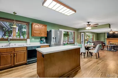 1338 Gainsborough Court, Lake Sherwood, MO 63357 - Photo 11