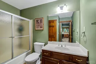 1338 Gainsborough Ct, Lake Sherwood, MO 63357 - Photo 19