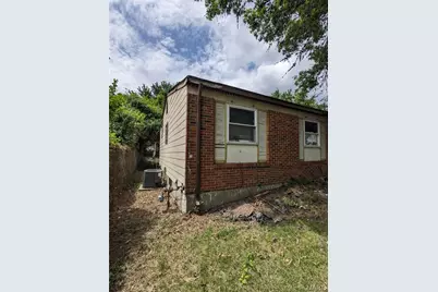 10333 Castle Drive, Saint Louis, MO 63136 - Photo 5