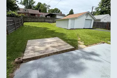 9010 Trefore Avenue, Berkeley, MO 63134 - Photo 11