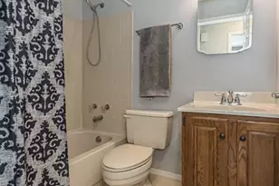 467 Talbert Ct, Ballwin, MO 63021 - Photo 9