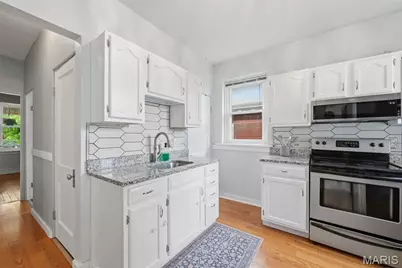 5933 Arsenal Street, Saint Louis, MO 63139 - Photo 9