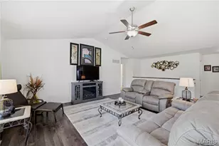 104 Hannahs Mill Dr, Lake Saint Louis, MO 63367 - Photo 15