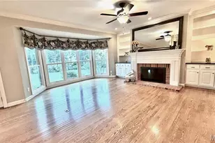 2154 White Ln Dr, Chesterfield, MO 63017 - Photo 3