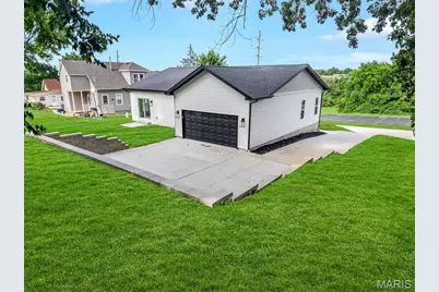 211 Fee Fee Road, Maryland Heights, MO 63043 - Photo 5
