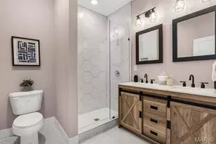 211 Fee Fee Rd, Maryland Heights, MO 63043 - Photo 19