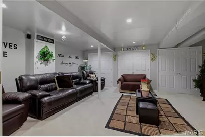 13025 Kinsley Heights Drive, Florissant, MO 63033 - Photo 23