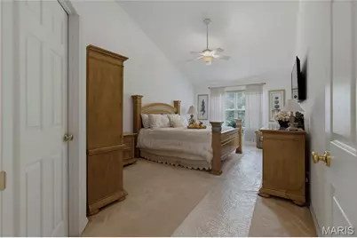 13025 Kinsley Heights Drive, Florissant, MO 63033 - Photo 9