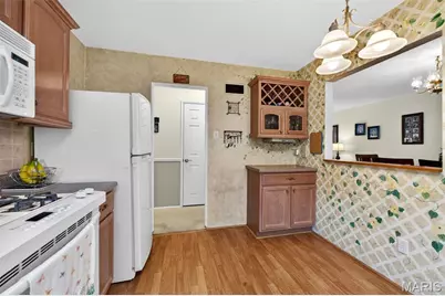 1375 Burning Tree Drive, Florissant, MO 63033 - Photo 19