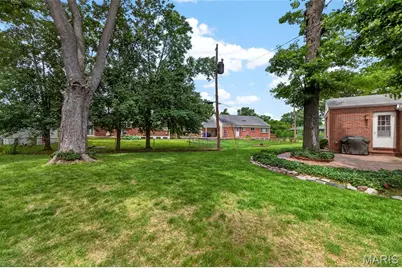 1375 Burning Tree Drive, Florissant, MO 63033 - Photo 43