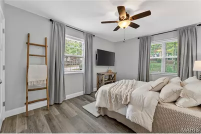 9102 W Swan Circle, Brentwood, MO 63144 - Photo 11