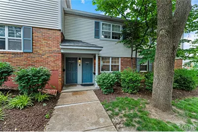 9102 W Swan Circle, Brentwood, MO 63144 - Photo 1