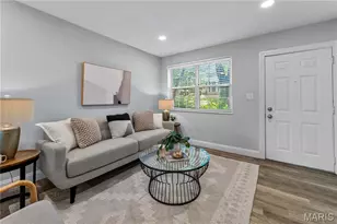 9102 W Swan Cir, Brentwood, MO 63144 - Photo 3