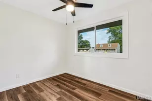 10 Garnier Ct, Florissant, MO 63031 - Photo 15