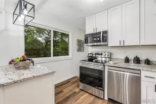 10 Garnier Ct, Florissant, MO 63031 - Photo 5