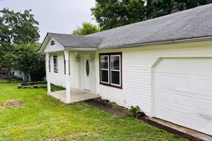 436 Hickory St, Shelbyville, MO 65565 - Photo 3