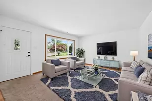 800 Crowder Dr, Florissant, MO 63031 - Photo 9
