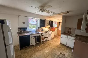 11424 Larimore Rd, Saint Louis, MO 63138 - Photo 3
