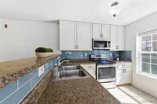 9719 Crayford Dr, Affton, MO 63123 - Photo 9