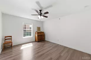 9719 Crayford Dr, Affton, MO 63123 - Photo 15