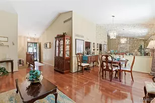 11010 Thousand Oaks Dr, Saint Louis, MO 63136 - Photo 9