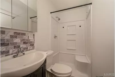 4184 Lisieux Lane, Oakville, MO 63129 - Photo 15