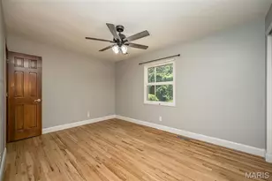 4184 Lisieux Ln, Oakville, MO 63129 - Photo 13