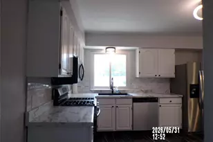 4348 Vandals Dr, Florissant, MO 63033 - Photo 7