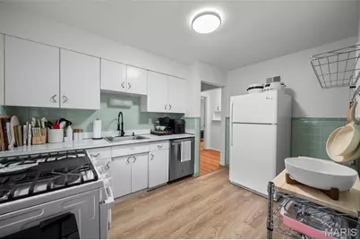 6916 Hampton Avenue, Saint Louis, MO 63109 - Photo 9
