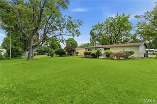 1395 Redbird Dr, Florissant, MO 63031 - Photo 27