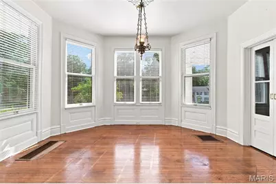 34 E Swon Avenue, Webster Groves, MO 63119 - Photo 17