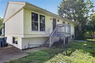 1440 Columbus Dr, Saint Louis, MO 63138 - Photo 5