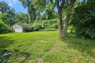 1440 Columbus Dr, Saint Louis, MO 63138 - Photo 15