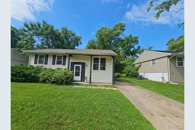 1440 Columbus Drive, Saint Louis, MO 63138 - Photo 1