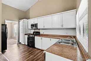 5374 Trailview Dr, Black Jack, MO 63033 - Photo 7