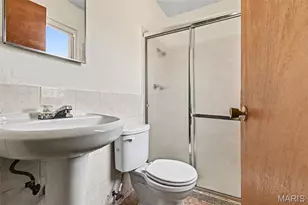 4413 Remus Dr, Florissant, MO 63033 - Photo 19
