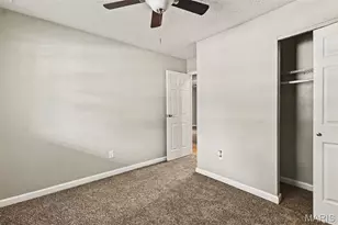 2322 Battlefield Dr, Florissant, MO 63031 - Photo 7